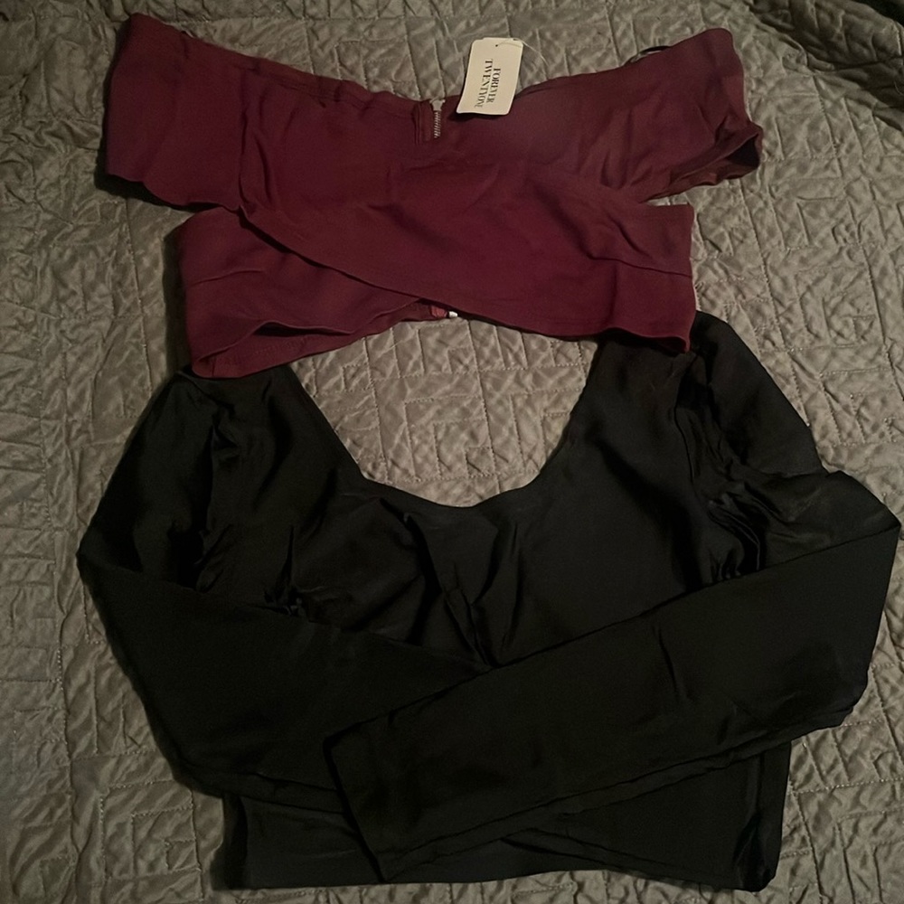 Bundle for 50% off! - 2 crop tops - Forever 21